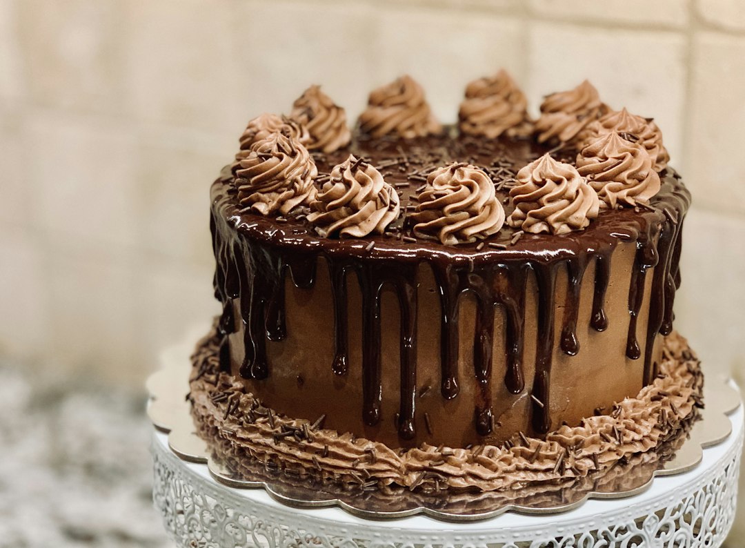 Minimalist Cake Design